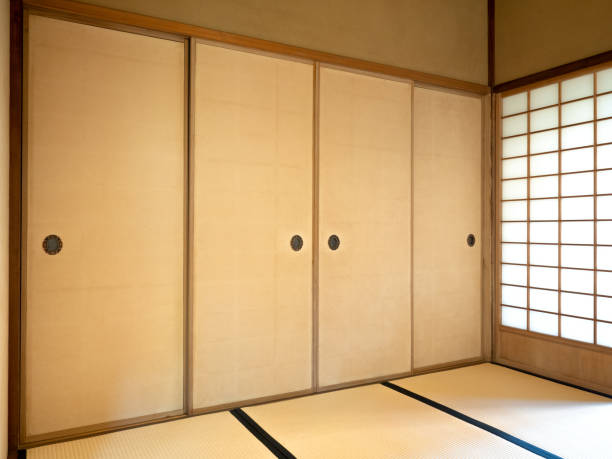 istock Old Japanese-style room and fusuma 1339981573