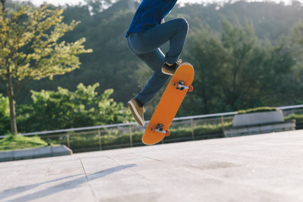 istock Skateboarder skateboarding outdoors in city 1339997467