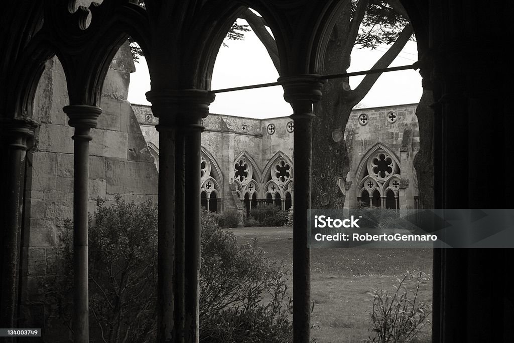 Chiostro a Salisbury - Foto stock royalty-free di Abbazia