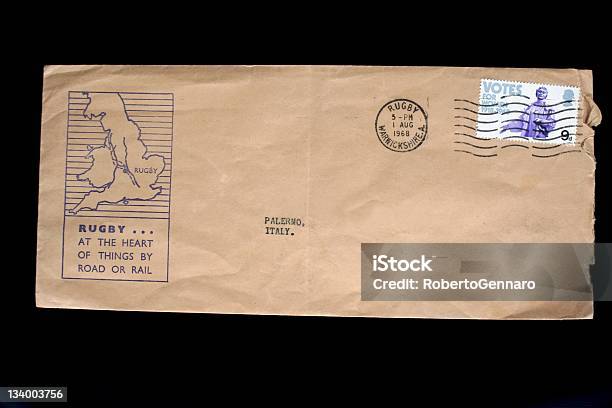 Конверт Из Англия — стоковые фотографии и другие картинки Почтовый штемпель - Почтовый штемпель, Италия, Почтовая марка