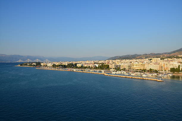 patras waterfront harbor - gulf of corinth imagens e fotografias de stock