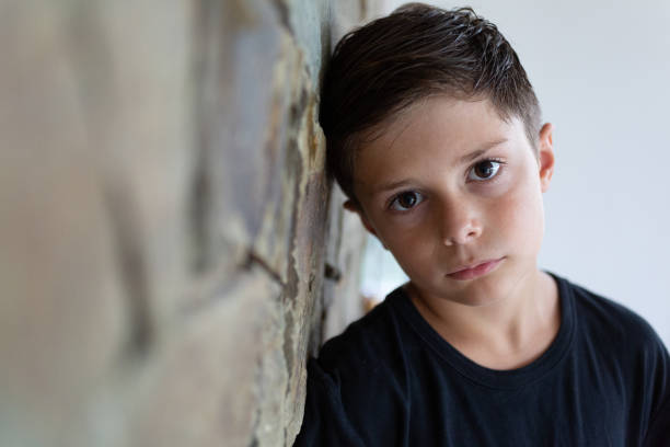 retrato de un niño de 10 años - 10 11 years little boys child happiness fotografías e imágenes de stock