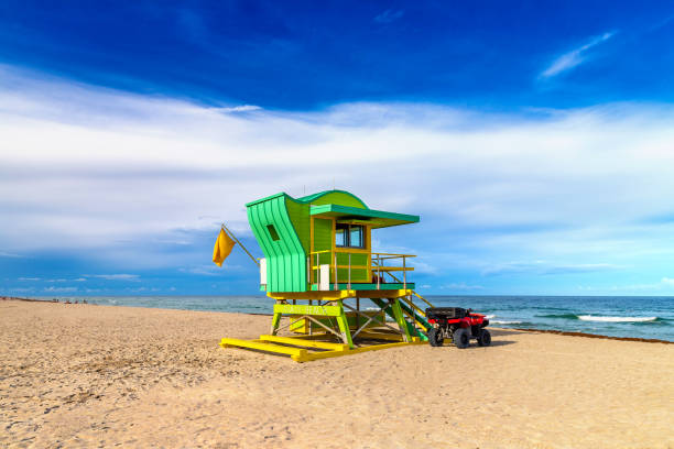 istock Lifeguard tower in Miami Beach 1340074984