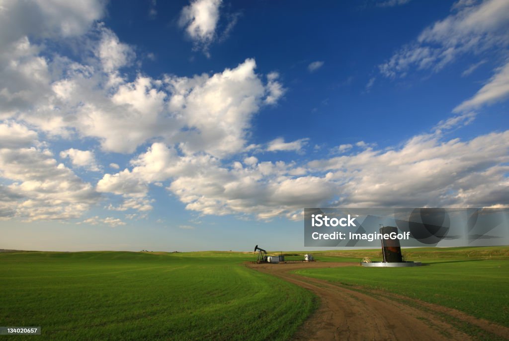 Prairie Pumpjack - Lizenzfrei Frühling Stock-Foto