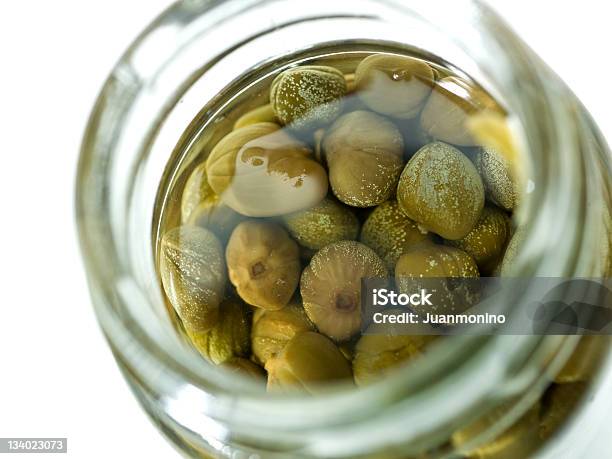 영업중 Jar Of Capers 0명에 대한 스톡 사진 및 기타 이미지 - 0명, 녹색, 대규모 개체 그룹