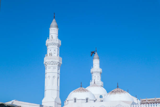 mezquita quba - medina - alquibla fotos fotografías e imágenes de stock