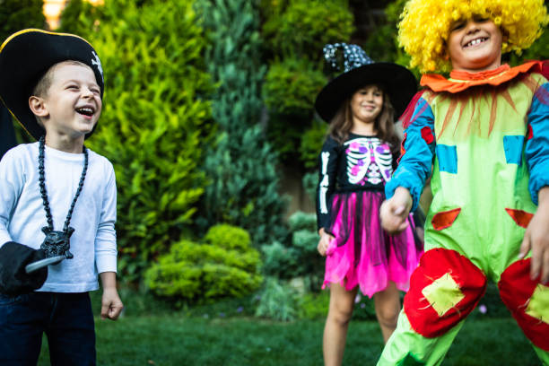 istock Happy children on Halloween 1340296064