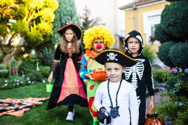 istock A group of kids out trick-or-treating 1340298039