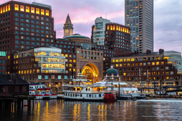 밤에 보스턴 도시 풍경 - rowes wharf 뉴스 사진 이미지