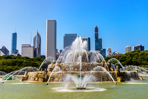 Buckingham Fountain in a sunny day in Chicago, USA