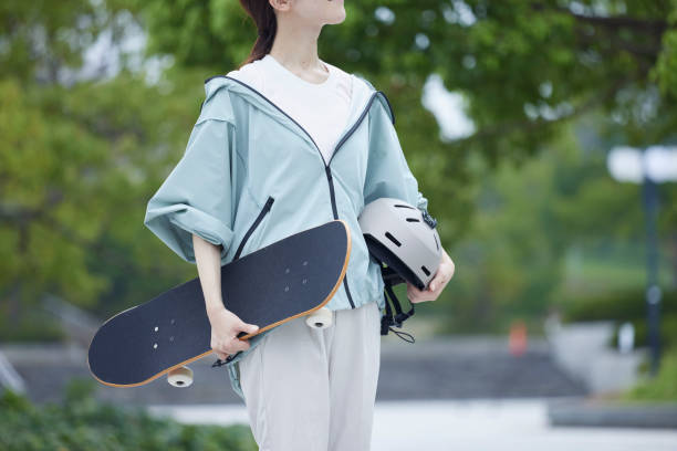 istock Skateboard and Japanese Women 1340422989