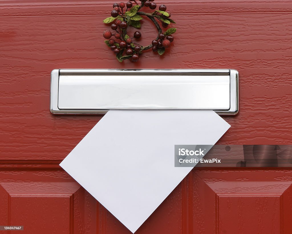 Red door, carta de Natal. - Foto de stock de Caixa de correio royalty-free