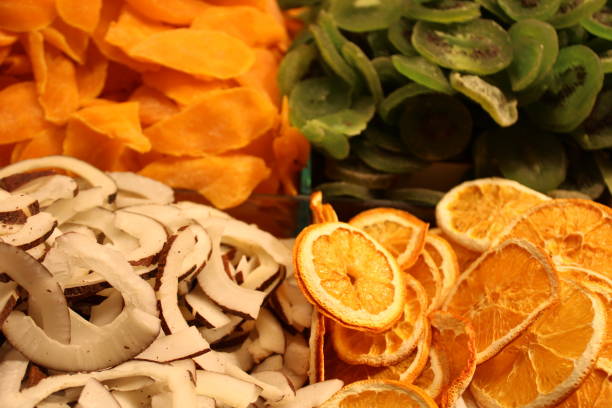 alimenti e frutta - dried fig brown color image dried food foto e immagini stock