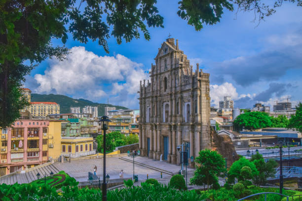 macao ruinen der saint paul's cathedral - unesco world heritage site macao church stone stock-fotos und bilder