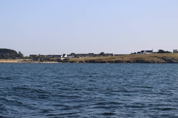istock Hoedic island from the ocean 1340523324
