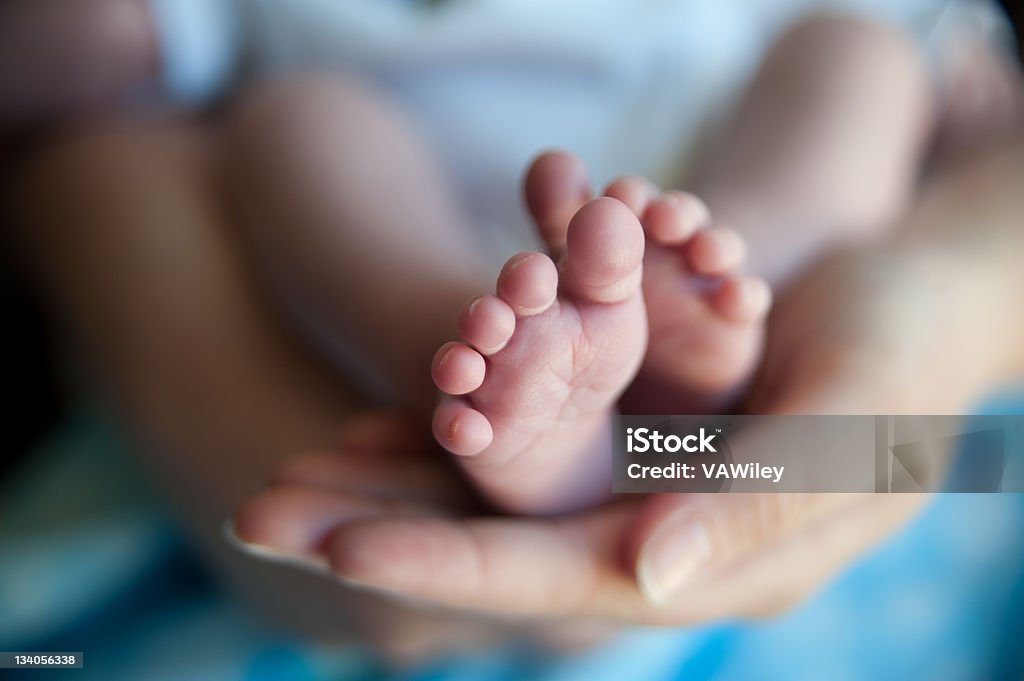 Mãos e pés - Foto de stock de Bebê royalty-free