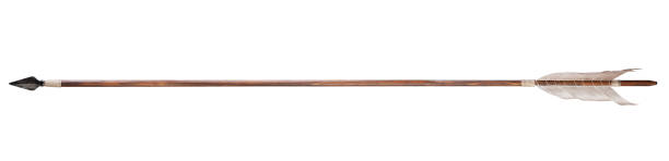 flecha medieval de objetivo tradicional. - bow and arrow fotografías e imágenes de stock
