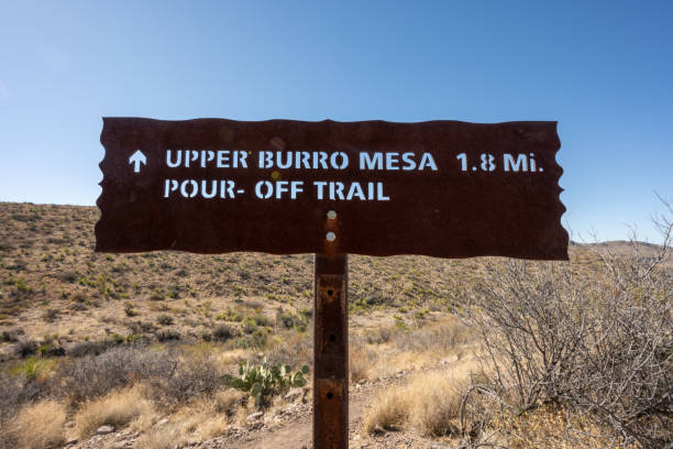 istock Sign to Uppder Besa Pour off Trail 1340595401