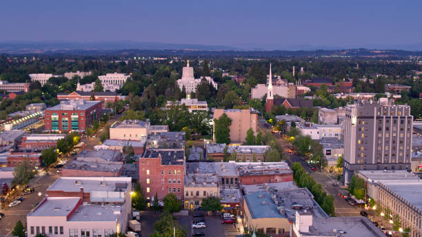 istock Downtown Salem, Oregon at Twilight - Aerial 1340606078