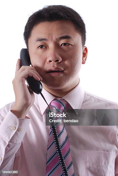 電話で話しているビジネスマン - 1人のストックフォトや画像を多数ご用意 - 1人, コミュニケーション, シャツ