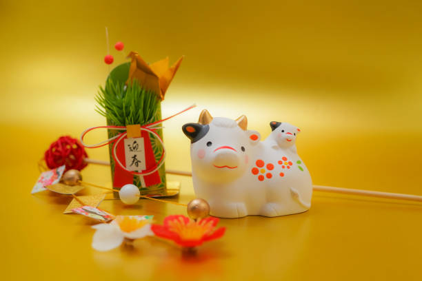 istock Ox Year greeting cards, New Year material (2021 New Year zodiac) 1340678587