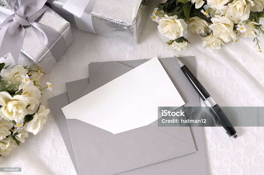 Hochzeit Geschenke mit einem Papier - Lizenzfrei Hochzeit Stock-Foto