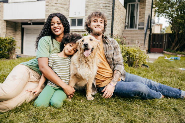 istock Things to Consider When Selling Your House 1340699106
