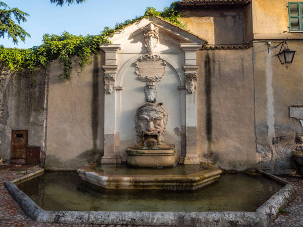 fontana del mascherone in spoleto, pg, umbria, italy, europe - spoleto bildbanksfoton och bilder
