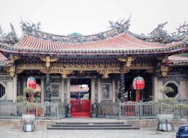 istock A traditional temple in Taipei City 1340724849