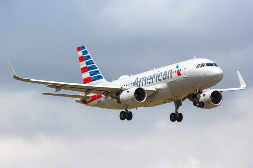 American Airlines Airbus A319 (Registration N93003) landing at the Miami International Airport (MIA), 24-November-2021.
