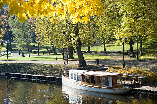 istock Riga. A walking ship on the channel 134081013