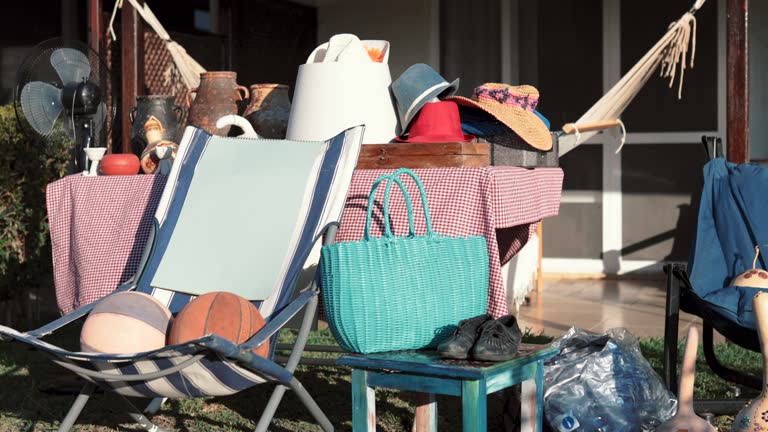 garage sales at the yard