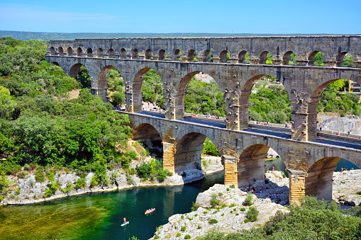Pont Julien, ancient Roman bridge, abbot, Provence, Provence-Alpes-Cote d'Azur region, France, Europe,