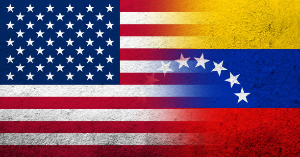 ilustraciones, imágenes clip art, dibujos animados e iconos de stock de bandera nacional de los estados unidos de américa (ee.uu.) con bandera nacional de la república bolivariana de venezuela. antecedentes de grunge - ilustraciones de cultura venezolana