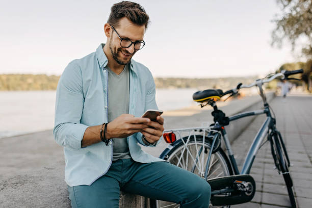 przerwa na nabrzeżu - clothing satisfaction enjoyment day zdjęcia i obrazy z banku zdjęć