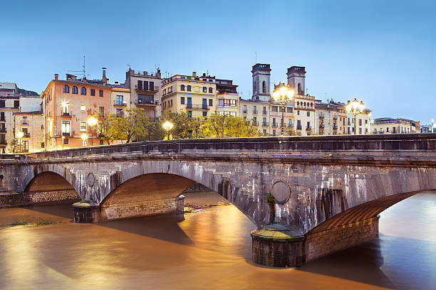 istock Girona and its Pont de Pedra 134097219