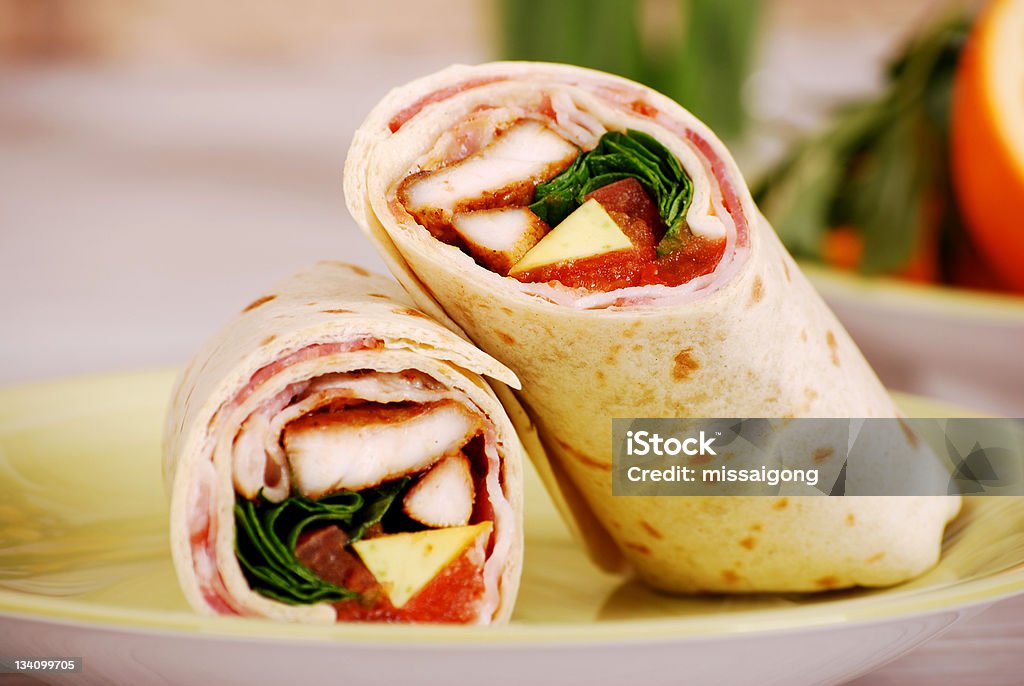 wrap sanduíches de frango e bacon - Foto de stock de Bacon royalty-free