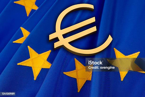 Foto de Bandeira Do Euro E Da União Europeia e mais fotos de stock de Amarelo - Amarelo, Azul, Bandeira