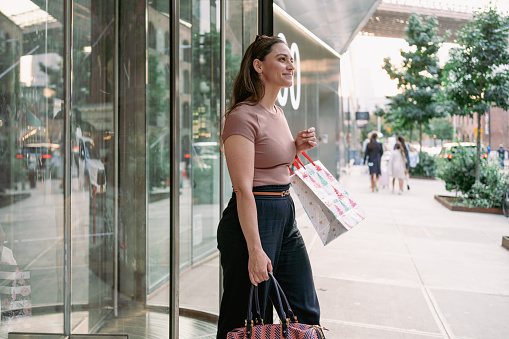 Friends shopping on the street in New York