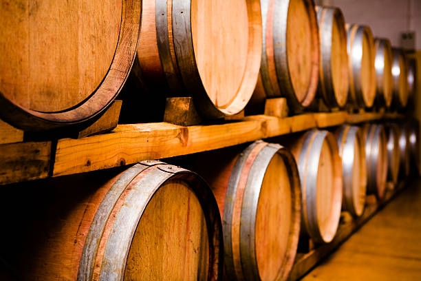 beczki wina (serie - oak barrel zdjęcia i obrazy z banku zdj�ęć