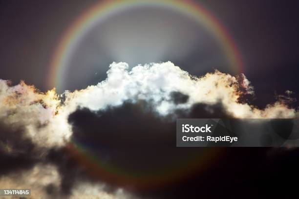 Gates Of Heaven Stockfoto und mehr Bilder von Silbertreifen am Horizont - Silbertreifen am Horizont, Kreis, Regenbogen