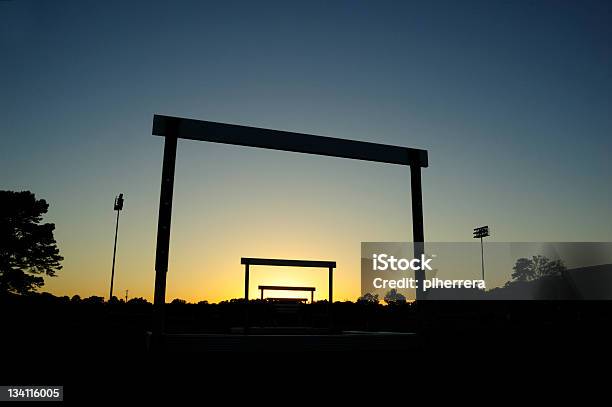 Di Ostacoli In Silhouette - Fotografie stock e altre immagini di Atletica leggera - Atletica leggera, Avvenimento sportivo, Composizione orizzontale