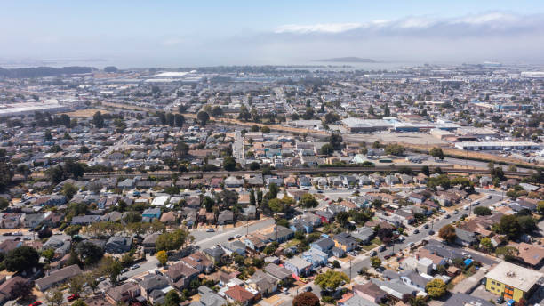 Richmond, California Daytime aerial view of dense residential sprawl in the Bay Area city of Richmond, California, USA. contra costa county stock pictures, royalty-free photos & images
