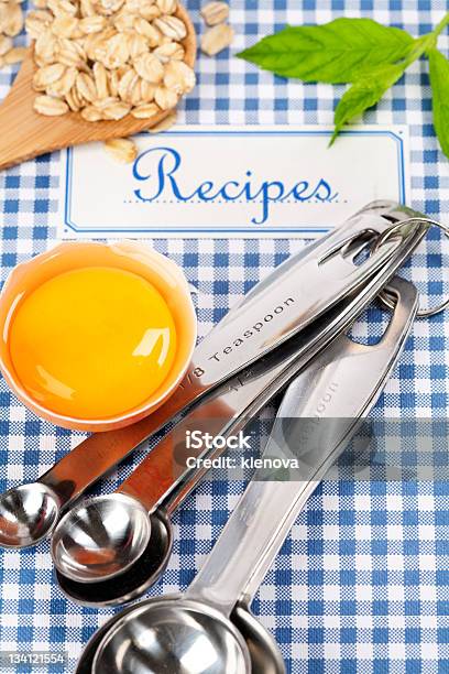 El Libro De Recetas Foto de stock y más banco de imágenes de Libro de cocina - Libro de cocina, Alimento, Artículos domésticos