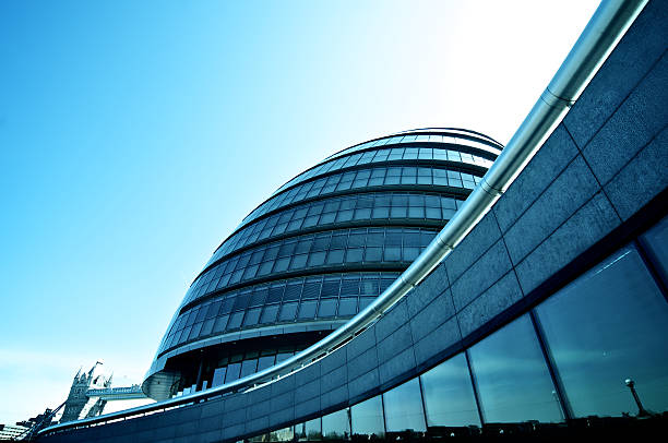 Started in March 2009, this office building - the work of Renzo Piano - is located near London Bridge. It is the tallest building in the EU and was completed in March 2012.