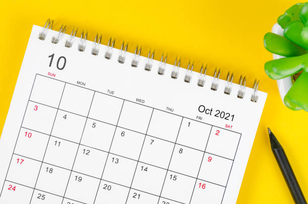 istock Close-up October 2021 desk calendar 1341223621