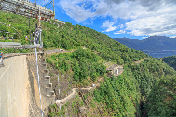 very high reinforced concrete dam wall for the production of hydroelectric energy