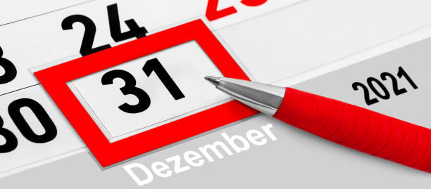 German calendar December 31 2021 and red pencil German calendar December 31 2021 and red pencil december 31 stock pictures, royalty-free photos & images