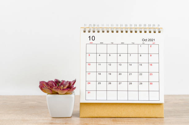 istock October 2021 desk calendar 1341270234