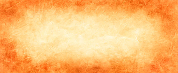 ฤดูใบไม้ร่วงกระดาษพื้นหลังสีส้มที่มีพื้นผิวสีแดงขอบกรันจ์, นามธรรมวินเทจฮาโลวีนหรือพื้� - พื้นหลังสีส้ม ภาพสต็อก ภาพถ่ายและรูปภาพปลอดค่าลิขสิทธิ์